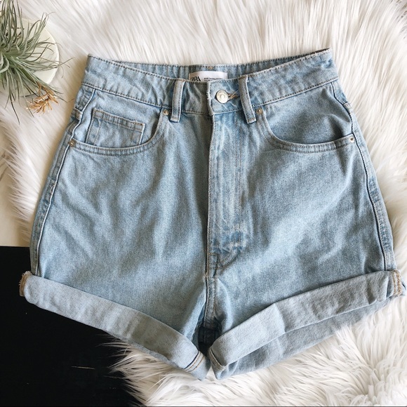 Zara Pants - Zara high waisted mom shorts
